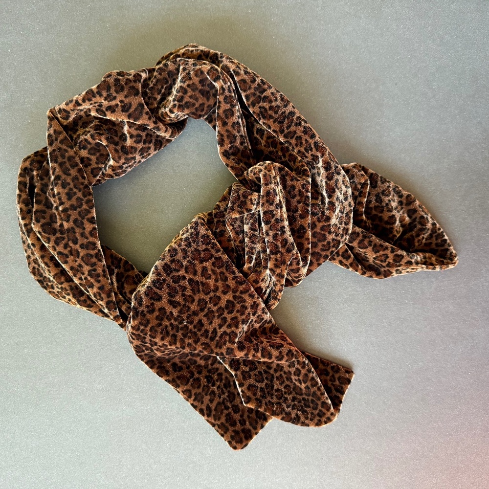VINTAGE ANN TAYLOR Scarf Animal Print Velvet Oblong - Picture 2 of 6